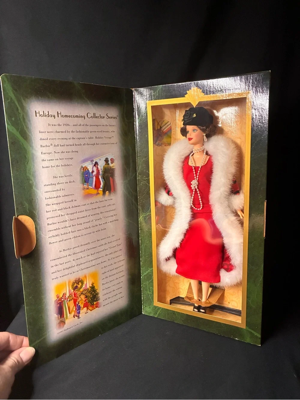 1997 Hallmark Holiday Voyage Barbie | Holiday Homecoming | NRFB